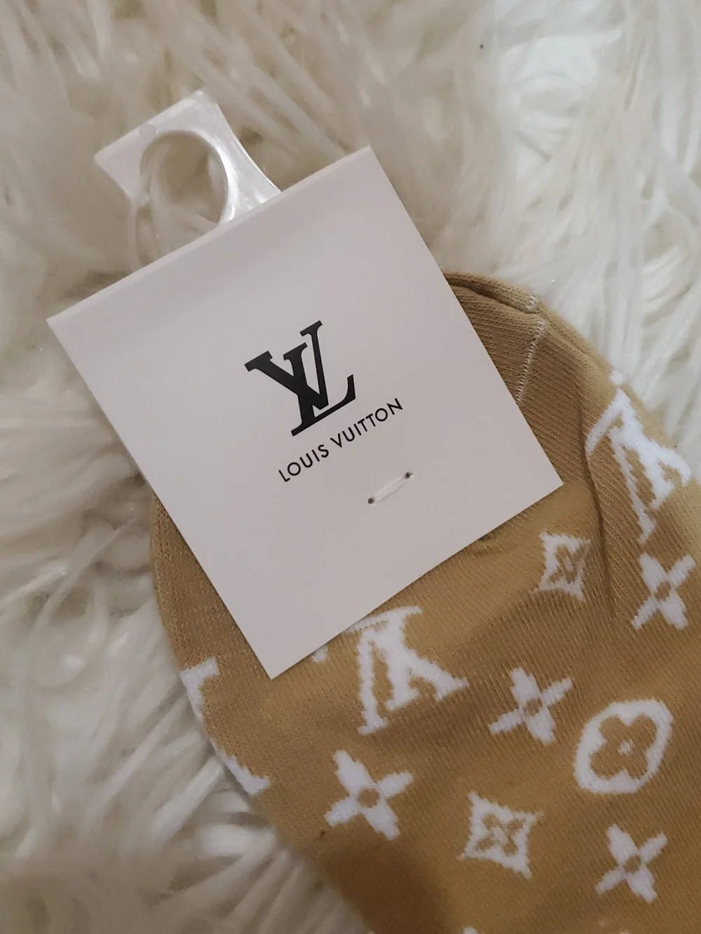 Louis Vuitton Socks - Picture 3 of 4